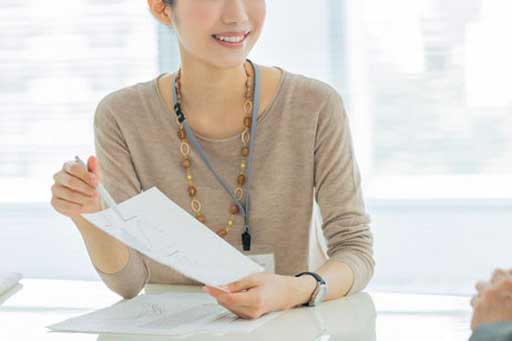 Ladies 4 熟女高収入-熟女交際クラブ-女性スタッフ